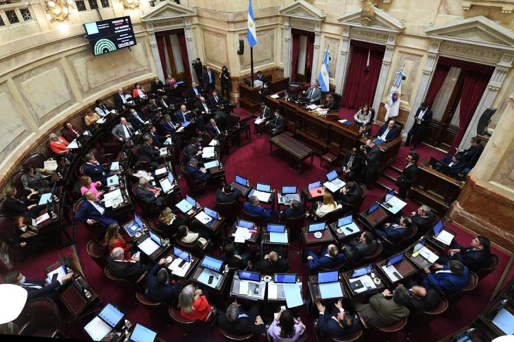 Una buena: Senadores aprobaron ley de Oncopediatía