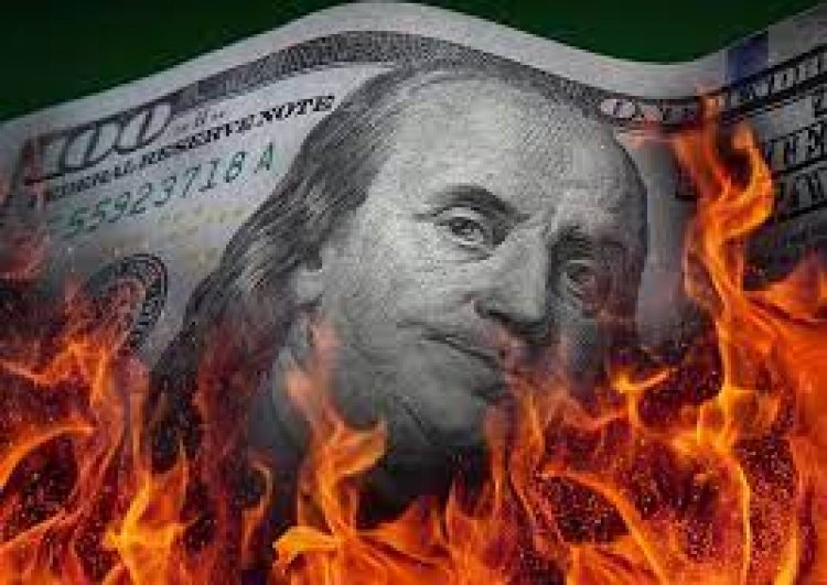 Tras los cambios en Economía el dolar  libre arrancó a $ 280.-