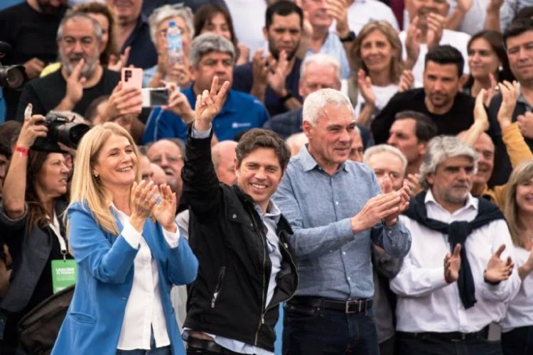 KICILLOF TUVO SU 17 DE OCTUBRE DE LA MANO DE ALGUNOS INTENDENTES Y LA CGT