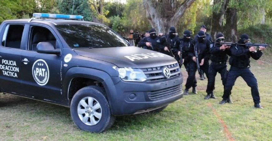 DETUVIERON A UN JEFE POLICIAL QUE TORTURABA NARCOS PARA QUEDARSE CON LA DROGA