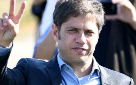 KICILLOF ENTREGÓ CASAS “PARA LA FOTO”. Luego del acto los dueños  tuvieron que devolver las llaves.