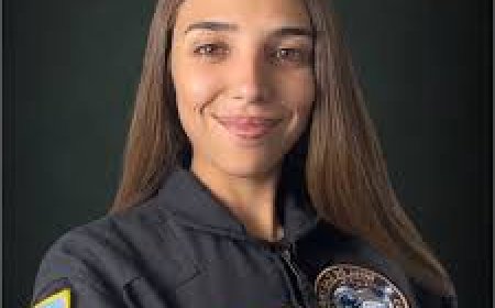 ES ARGENTINA TIENE 27 AÑOS  Y VIAJARÁ AL ESPACIO