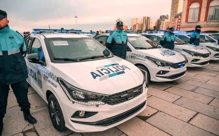 MAR DEL PLATA:  ACUSAN A KICILLOF  DE ENTREGAR PATRULLEROS  “SOLO PARA LA FOTO”