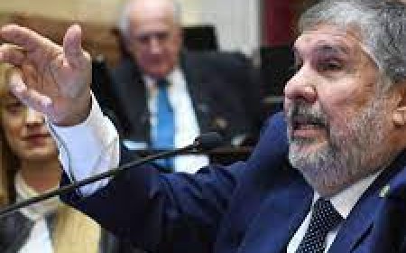 32 SENADORES DE UXP COBRARÁN UNA DIETA DE $ 10.2 MILLONES