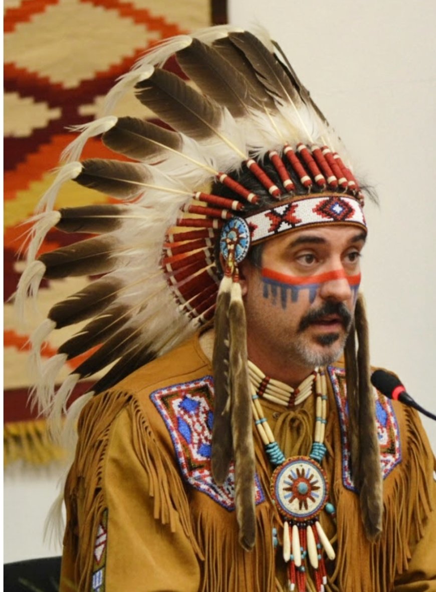 UN CACIQUE EN APUROS