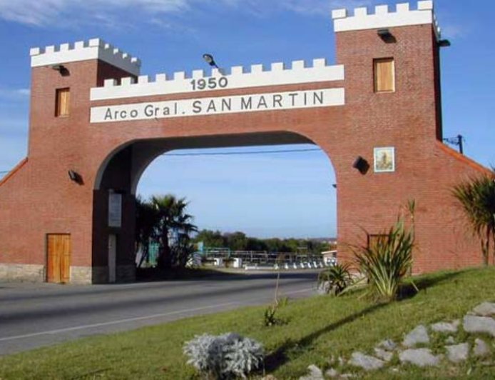 DESBARATAN  PLAN PARA ATACAR COLEGIOS . Uno  de los menores  involucrados es  de Miramar.