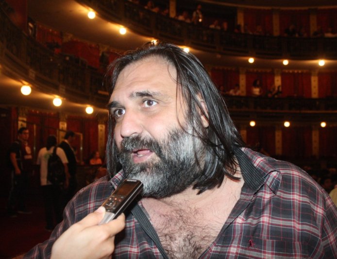 PRESIONADO POR LAS BASES,  BARADEL TUVO QUE ADHERIR AL ANUNCIADO PARO DOCENTE