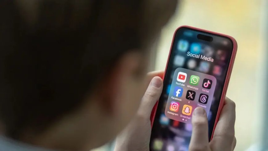 AUSTRALIA PROHIBIÓ REDES SOCIALES A MENORES Y ESPAÑA HARÁ LO MISMO. Se puede aplicar en  Argentina?