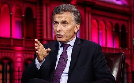 MACRI SALE  A LA CANCHA PARA ORDENAR EL EQUIPO DE CARAS AL 2027