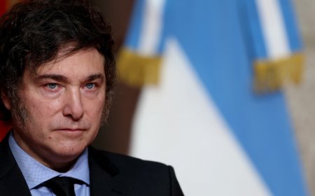 JAVIER MILEI:  "SABEMOS QUE LOS ÚLTIMOS MESES FUERON DUROS (pero) NO NOS VAN A PSICOPATEAR"