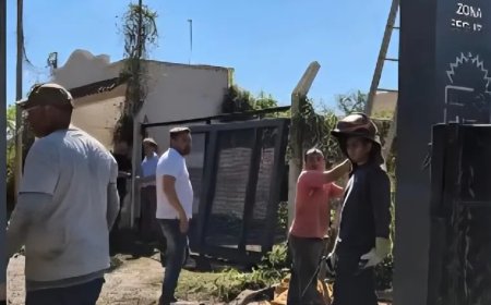 POLÉMICA MEDIDA: CIERRAN  DE NOCHE UNA CALLE CON PORTONES POR LA INSEGURIDAD
