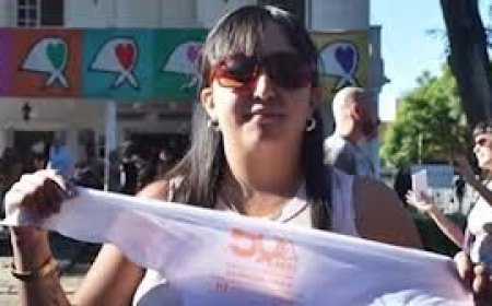 UNA FOTO Y UN TESTIGO COMPLICAN MÁS AÚN LA FUNCIONARIA SOSPECHADA  DE INTEGRAR UNA BANDA NARCO