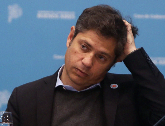 KICILLOF SUSPENDIÓ UN PROGRAMA DE AYUDA ALIMENTARIA. El gobernador culpa a Milei y La Cámpora lo culpa a él.