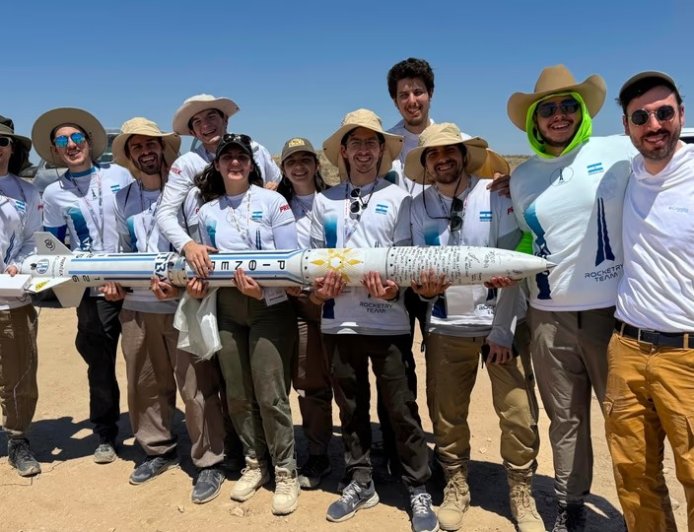 ESTUDIANTES ARGENTINOS DISEÑARON COHETE SUPERSÓNICO PARA COMPETIR EN EE.UU