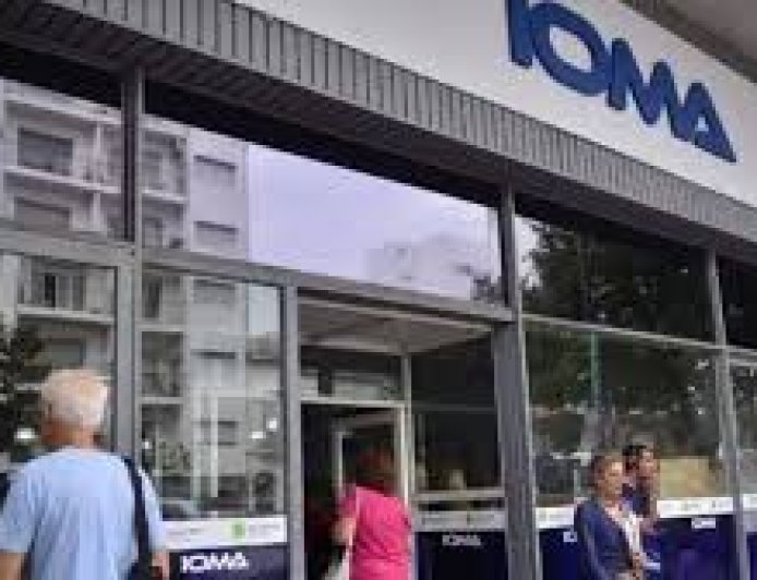 AGREMIACIÓN MÉDICA CORTA SERVICIOS POR 48 HORAS DEBIDO A LA  DEUDA DE IOMA