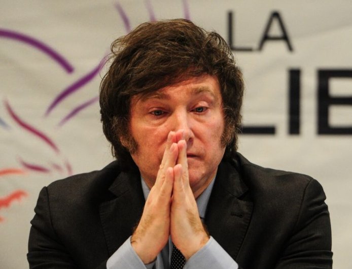 DENUNCIAN PENALMENTE AL PRESIDENTE MILEI POR VETO A UNA CANDIDATA JUEZA PARIENTE DE UN PERIODISTA