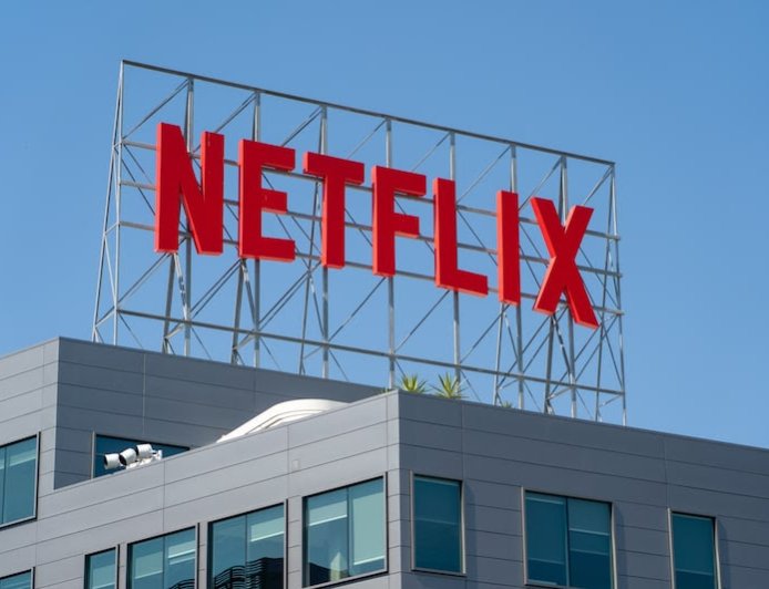 LOS MILLONES  DEL STREAMING . Neflix lidera la lista de las 10 empresas más importantes del mundo.