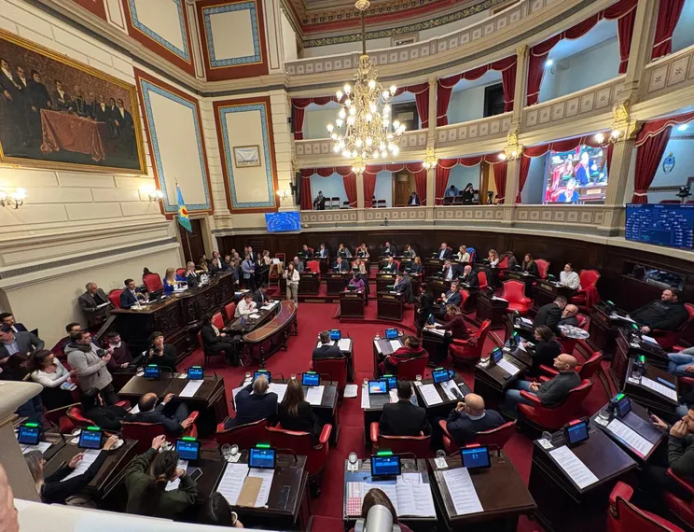MAGARIO Y BERNI SE CRUZARON FUERTE EN LA PRIMERA SESIÓN DEL SENADO