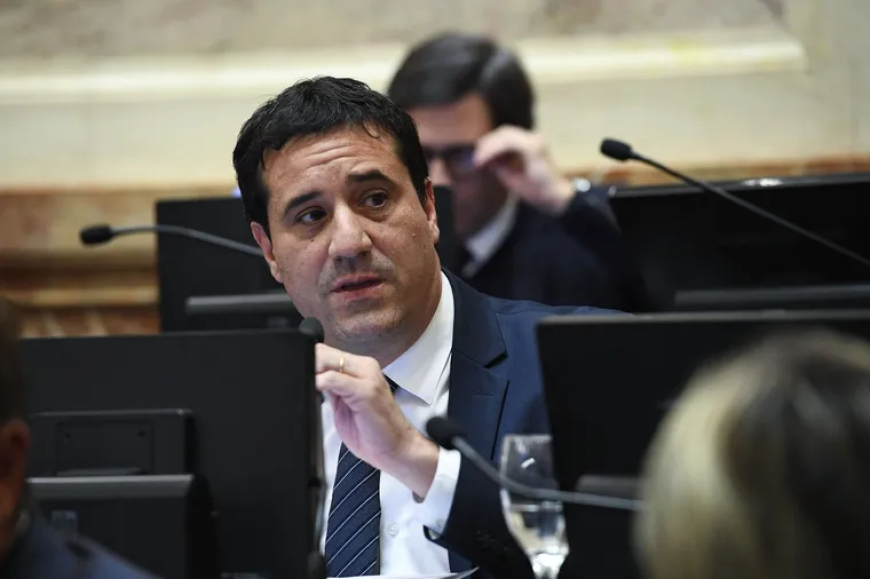 “MAXI” ABAD CRUZÓ A KICILLOF POR PUNTA MOGOTES