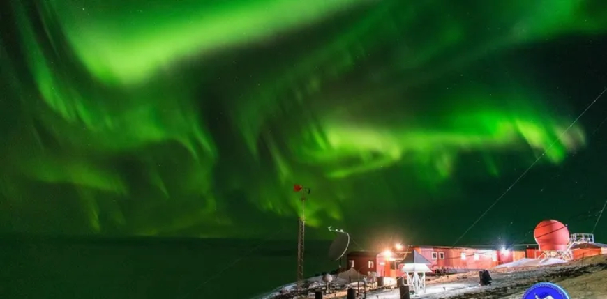 MUESTRAN AURORAS AUSTRALES  DESDE LA ANTÁRTIDA