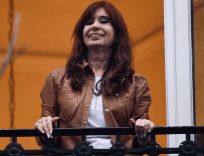 A PESAR DE LA CONDENA EL KIRCHNERISMO INSISTE CON CRISTINA CANDIDATA