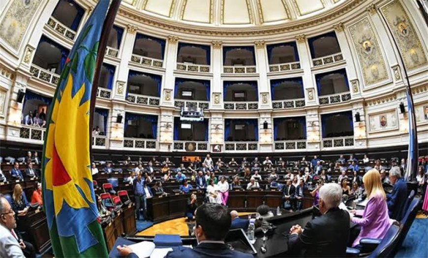 PBA: LA LEGISLATURA CUESTA MAS DE $ 300 MIL MILLONES AL AÑO