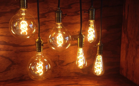 LA JUSTICIA FRENÓ AUMENTO DE LUZ DISPUESTO POR KICILLOF