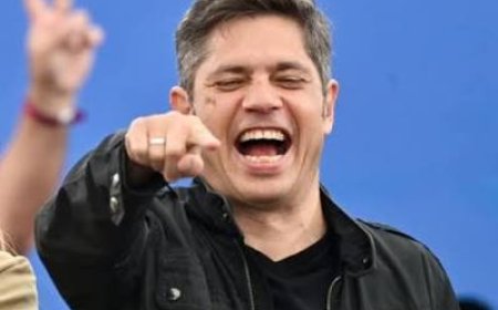 KICILLOF DESAFÍA A CRSITINA. Pero no le suelta la mano.