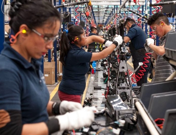 SEGÚN UN INFORME DE LA UBA- CONICET VAN  14 MESES DE CAÍDA DEL EMPLEO FORMAL