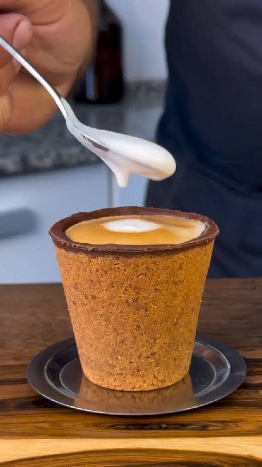 TAZAS DE CAFÉ COMESTIBLE.  Adiós  a los descartables